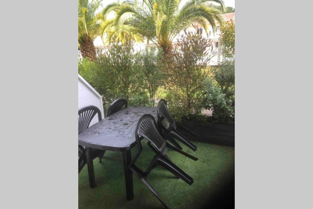 Appartement Residence Avec Piscine A Anglet Limite Biarritz Exterior foto